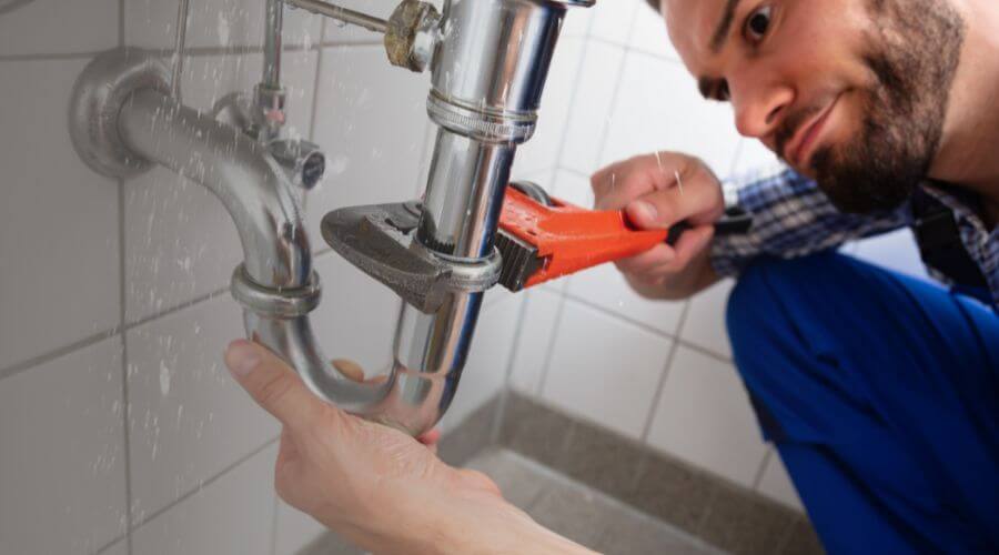 Expert burst pipe repair services in Vienna, WV